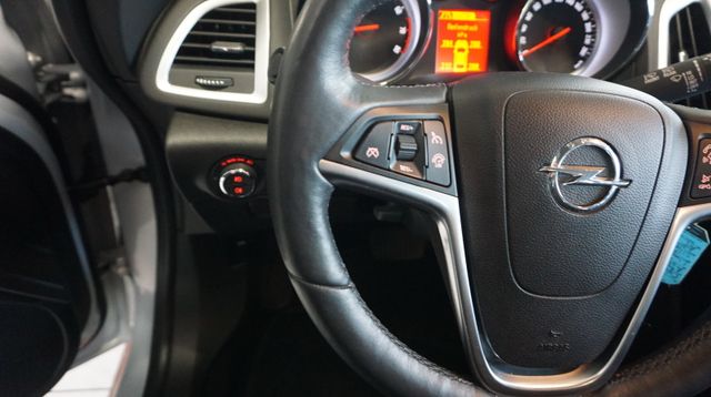 Fahrzeugabbildung Opel Astra 1.4 Turbo 2,99 % FINANZIERUNG¹+AUTOM+SHZ
