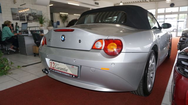 Fahrzeugabbildung BMW Z4 Roadster2,99 % FINANZIERUNG¹ AUTOMATIK+1.HAND