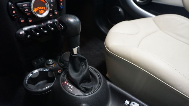 Fahrzeugabbildung MINI Cooper S 2,99 % FINANZIERUNG¹+AUTOM+LEDER CABRIO