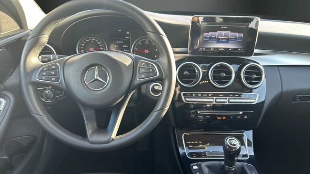 Fahrzeugabbildung Mercedes-Benz C 220 BlueTEC D T NAVIGATION+TEMPOMAT+LED+PDC