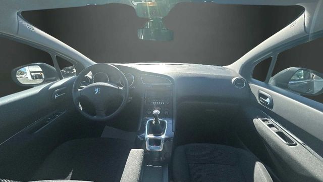 Fahrzeugabbildung Peugeot 5008 TEMPOMAT+PANORAMADACH+PDC+7 SITZE Active