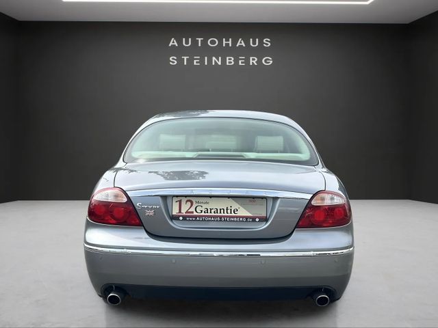 Fahrzeugabbildung Jaguar S-TYPE AUTOMATIK+LEDER+NAVIGATION V6 Diesel Exec