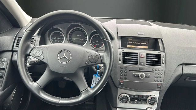 Fahrzeugabbildung Mercedes-Benz C 180 CGI BlueEfficiency SITZHEIZUNG+PDC+XENON