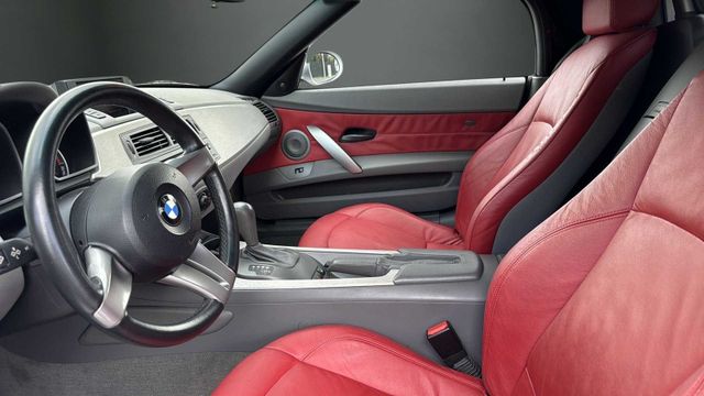 Fahrzeugabbildung BMW Z4 Roadster 2,99% FINANZIERUNG¹+AUTOMATIK+1.HAND