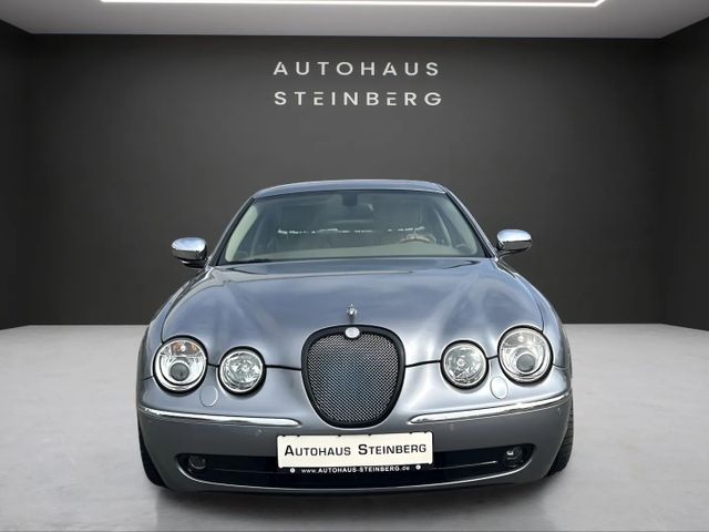 Fahrzeugabbildung Jaguar S-TYPE AUTOMATIK+LEDER+NAVIGATION V6 Diesel Exec