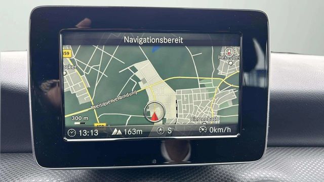 Fahrzeugabbildung Mercedes-Benz A 160 NAVIGATION+KAMERA+SITZHEIZUNG+PDC