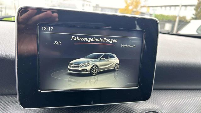 Fahrzeugabbildung Mercedes-Benz A 160 NAVIGATION+KAMERA+SITZHEIZUNG+PDC