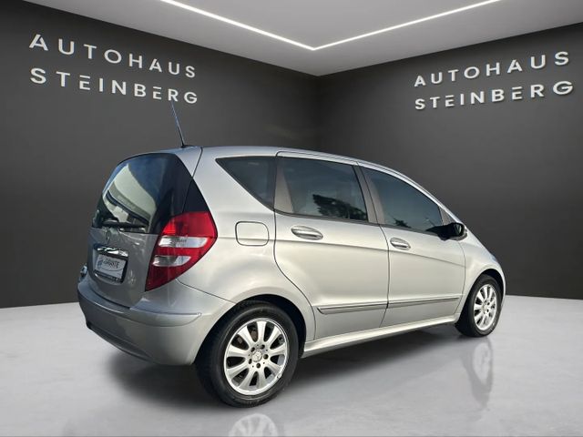 Fahrzeugabbildung Mercedes-Benz A 200 AUTOMATIK+BI XENON+SCHIEDEDACH