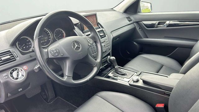 Fahrzeugabbildung Mercedes-Benz C 180 CGI BlueEfficiency COMAND+LEDER+XENON