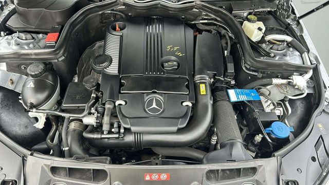 Fahrzeugabbildung Mercedes-Benz C 180 CGI BlueEfficiency COMAND+LEDER+XENON