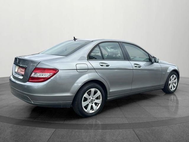 Fahrzeugabbildung Mercedes-Benz C 180 CGI BlueEfficiency COMAND+LEDER+XENON