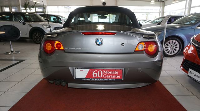 Fahrzeugabbildung BMW Z4 Roadster 2,99% FINANZIERUNG¹+LEDER+XENON 3.0i