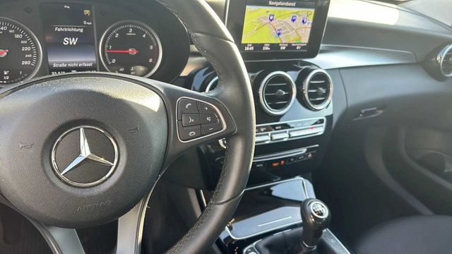 Fahrzeugabbildung Mercedes-Benz C 220 BlueTEC D T NAVIGATION+TEMPOMAT+LED+PDC