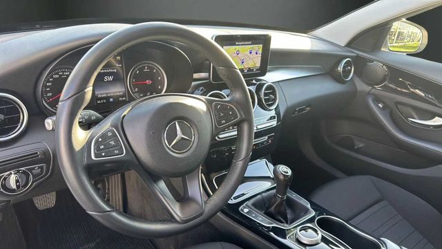 Fahrzeugabbildung Mercedes-Benz C 220 BlueTEC D T NAVIGATION+TEMPOMAT+LED+PDC