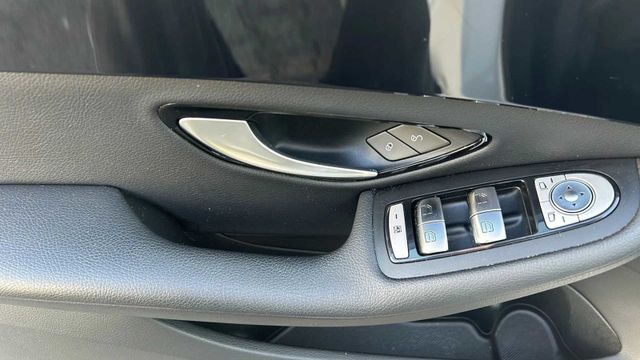 Fahrzeugabbildung Mercedes-Benz C 220 BlueTEC D T NAVIGATION+TEMPOMAT+LED+PDC