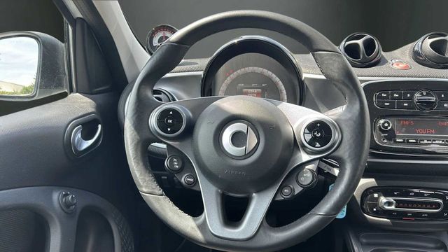 Fahrzeugabbildung Smart forfour AUTOMATIK+SITZHEIZUNG+TEMPOMAT+PDC elekt