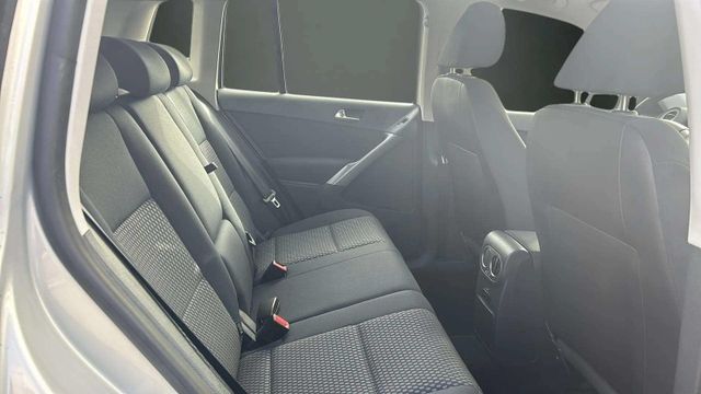 Fahrzeugabbildung Volkswagen Tiguan AUTOMATIK+NAVI+TEMPOMAT+ALLRAD+SHZ Trend