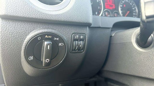 Fahrzeugabbildung Volkswagen Tiguan AUTOMATIK+NAVI+TEMPOMAT+ALLRAD+SHZ Trend