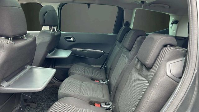 Fahrzeugabbildung Peugeot 5008 AUTOMATIK+NAVI+PANORAMADACH+SITZHEIZUNG Pre