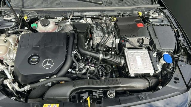 Fahrzeugabbildung Mercedes-Benz A 250 AUTOMATIK+NAVI+LEDER+DIGITALER TACHO