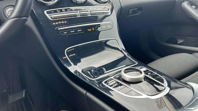 Fahrzeugabbildung Mercedes-Benz C 300 E T 9G-Tronic AUTOM+NAVI+SHZ+LED