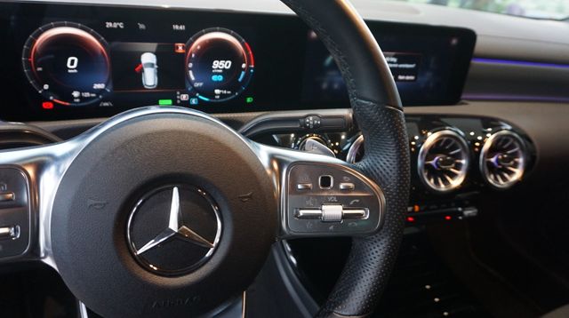 Fahrzeugabbildung Mercedes-Benz CLA 250 AUTOMATIK+LEDER+NAVI+LED+DIGITALER TACHO