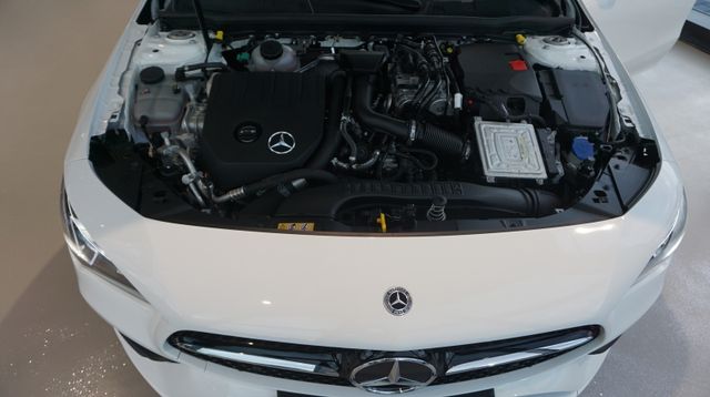 Fahrzeugabbildung Mercedes-Benz CLA 250 AUTOMATIK+LEDER+NAVI+LED+DIGITALER TACHO