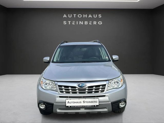 Fahrzeugabbildung Subaru Forester AUTOMATIK+LEDER+PANO+SHZ+TEMPOMAT+PDC