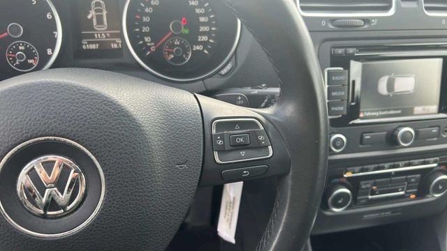 Fahrzeugabbildung Volkswagen Golf VI AUTOMATIK+NAVIGATION+SCHIEBEDACH+SHZ+PDC