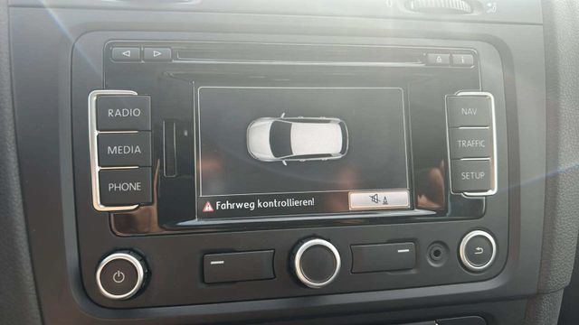 Fahrzeugabbildung Volkswagen Golf VI AUTOMATIK+NAVIGATION+SCHIEBEDACH+SHZ+PDC