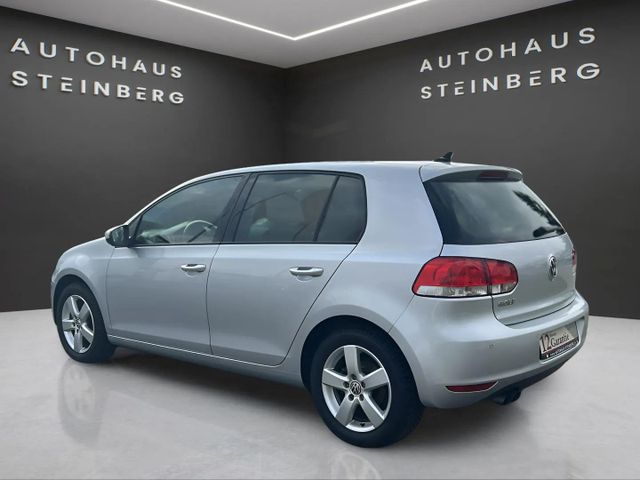 Fahrzeugabbildung Volkswagen Golf VI AUTOMATIK+NAVIGATION+SCHIEBEDACH+SHZ+PDC