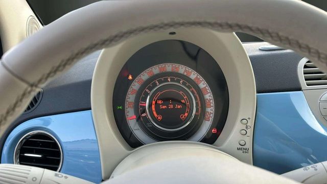 Fahrzeugabbildung Fiat 500 PANORAMADACH+KLIMA+