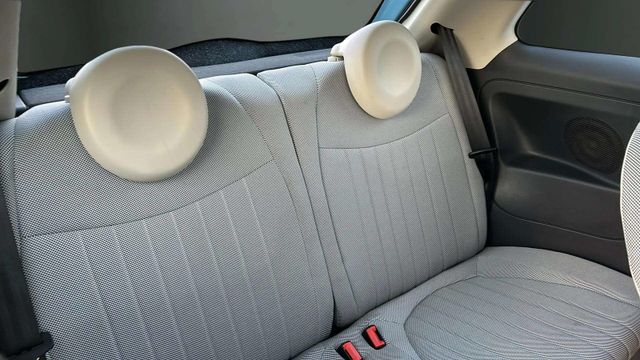 Fahrzeugabbildung Fiat 500 PANORAMADACH+KLIMA+