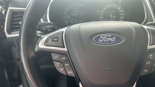 Fahrzeugabbildung Ford S-MAX AUTOMATIK+NAVIGATION+PANO+7 SITZE+XENON