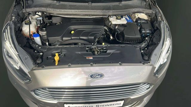 Fahrzeugabbildung Ford S-MAX AUTOMATIK+NAVIGATION+PANO+7 SITZE+XENON