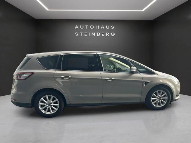 Fahrzeugabbildung Ford S-MAX AUTOMATIK+NAVIGATION+PANO+7 SITZE+XENON