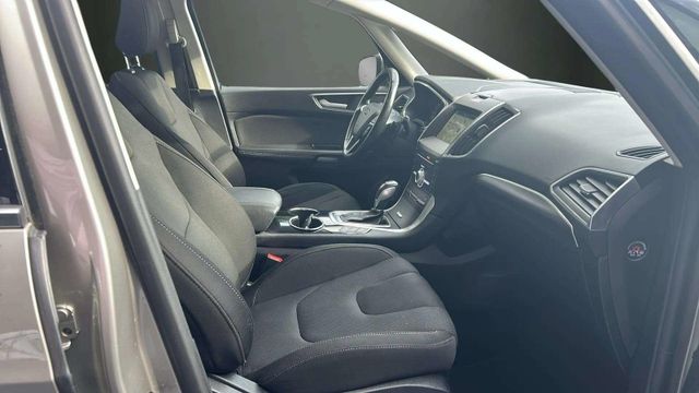 Fahrzeugabbildung Ford S-MAX AUTOMATIK+NAVIGATION+PANO+7 SITZE+XENON