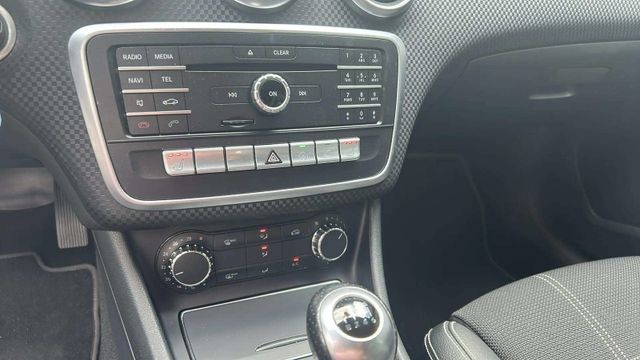 Fahrzeugabbildung Mercedes-Benz A 180 Activity Edition NAVIGATION+SITZHEIZUNG+TE