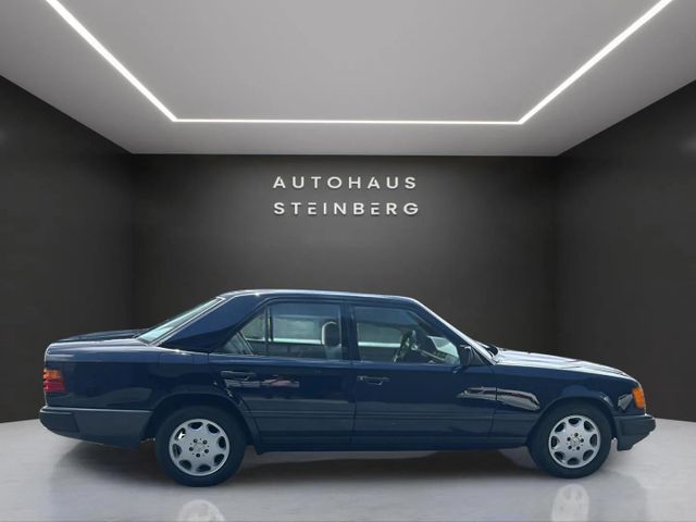 Fahrzeugabbildung Mercedes-Benz E 260 OLDTIMER H-KENNZEICHEN+SCHECKHEFT+ESSD+TEM