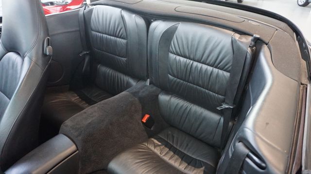 Fahrzeugabbildung Porsche 996 911 Carrera 4 Cabriolet MEMORY+XENON+LED