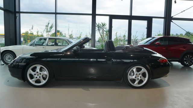Fahrzeugabbildung Porsche 996 911 Carrera 4 Cabriolet MEMORY+XENON+LED