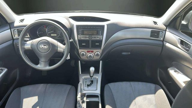 Fahrzeugabbildung Subaru Forester Active AUTOMATIK+SITZHEIZUNG+ALU+AHK