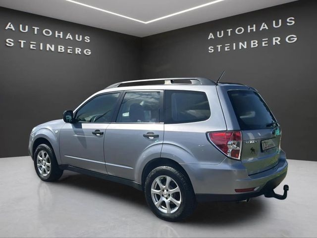 Fahrzeugabbildung Subaru Forester Active AUTOMATIK+SITZHEIZUNG+ALU+AHK