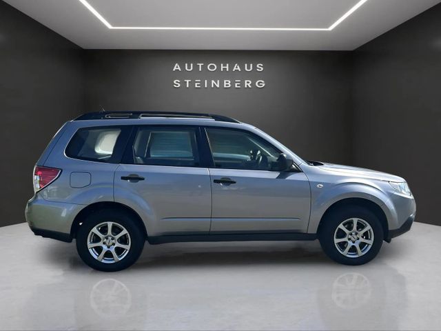 Fahrzeugabbildung Subaru Forester Active AUTOMATIK+SITZHEIZUNG+ALU+AHK