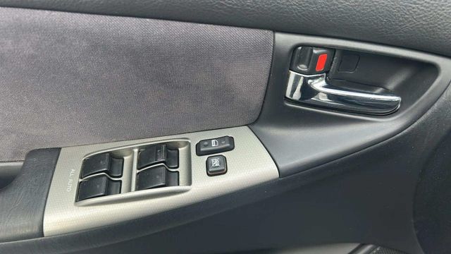 Fahrzeugabbildung Toyota Corolla 1.6 Linea Sol AUTOMATIK+EINPARKHILFE