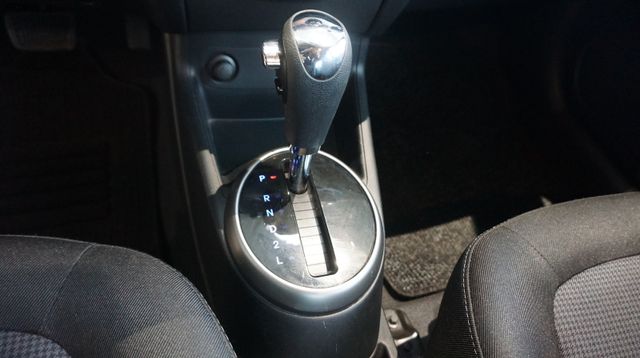 Fahrzeugabbildung Hyundai i20 AUTOMATIK+1. HAND+ EINPARKHILFE Style