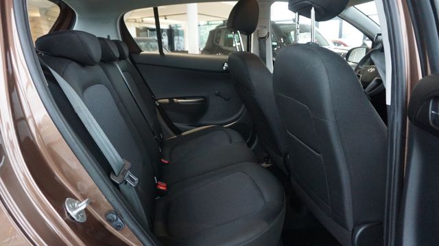 Fahrzeugabbildung Hyundai i20 AUTOMATIK+1. HAND+ EINPARKHILFE Style