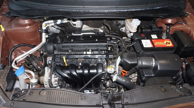 Fahrzeugabbildung Hyundai i20 AUTOMATIK+1. HAND+ EINPARKHILFE Style