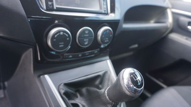 Fahrzeugabbildung Mazda 5 NAVIGATION+7 SITZE+SITZHEIZUNG+TEMOP+PDC Editi