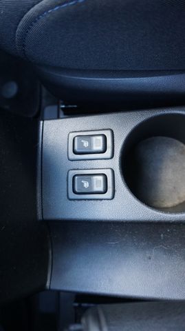 Fahrzeugabbildung Mazda 5 NAVIGATION+7 SITZE+SITZHEIZUNG+TEMOP+PDC Editi